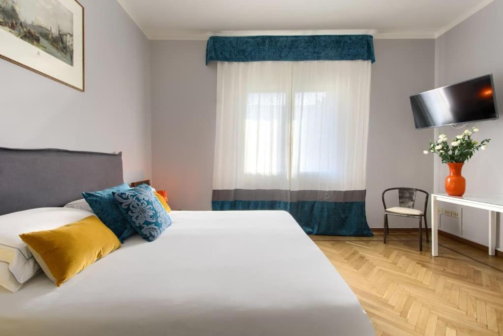 Dimora Mantelli Apartment เมสเตร ภายนอก รูปภาพ
