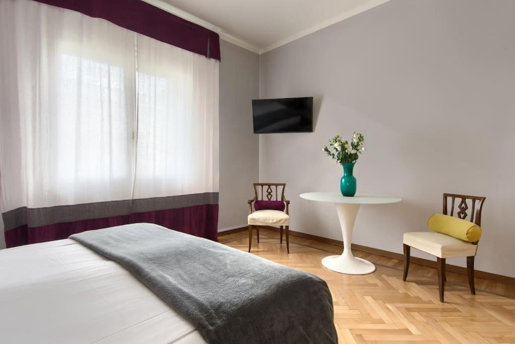 Dimora Mantelli Apartment เมสเตร ภายนอก รูปภาพ