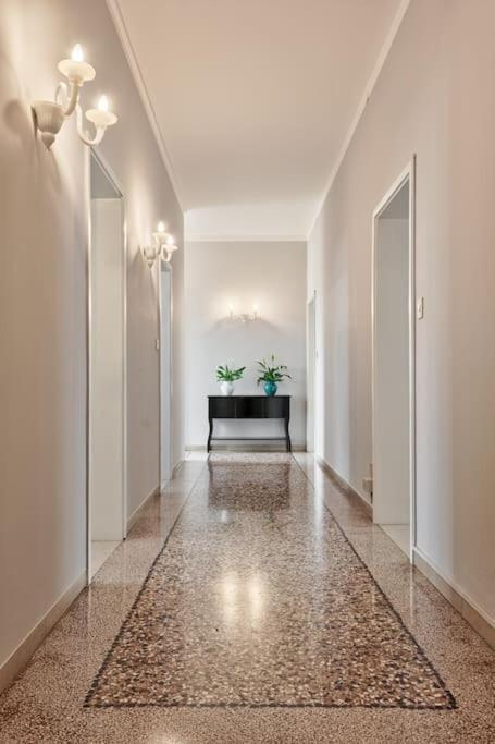 Dimora Mantelli Apartment เมสเตร ภายนอก รูปภาพ